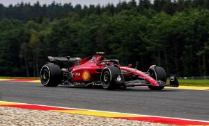 prove libere 1 gp belgio 2022 pioggia e bandiera rossa condizionano la sessione la spunta sainz 11394 1