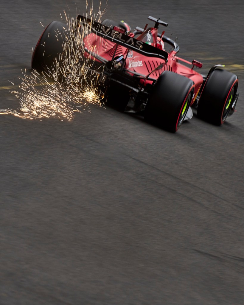 La caratteristica principale in ottica 2026 sarà quella di evitare gli eccessi. In Ferrari si punta all'efficienza di poche PU. 
