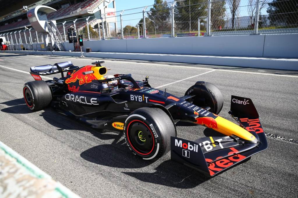 Red Bull RB18