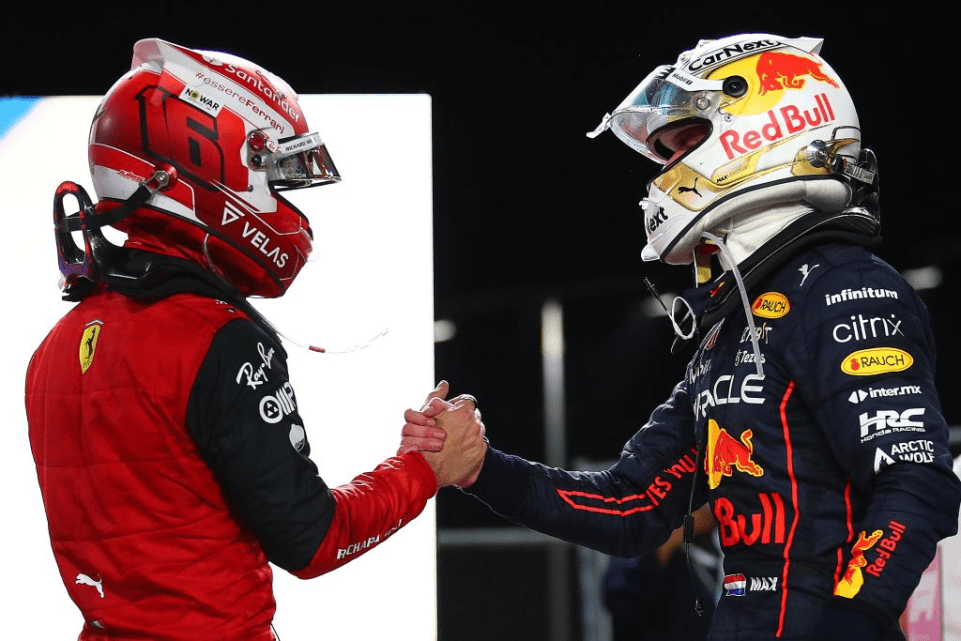 Con Max Verstappen che ha ora 116 punti di vantaggio su Charles Leclerc nella classifica piloti, Damon Hill ha identificato una caratteristica chiave che sembra distinguere i due piloti.