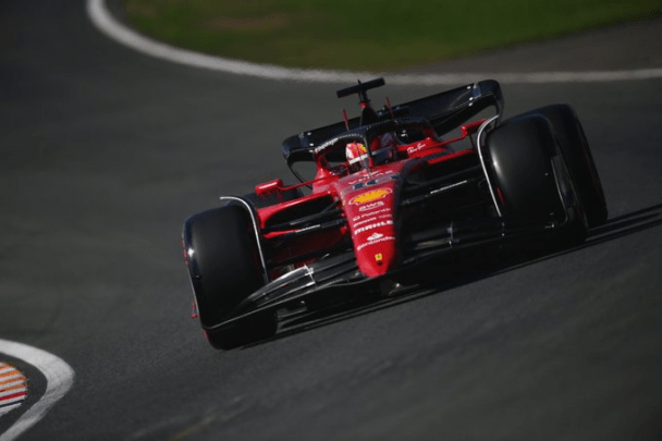 Charles Leclerc svetta nelle FP3 di Zandvoort, molto vicino Russell, 3° Verstappen. Tanti piloti in pochi decimi.
