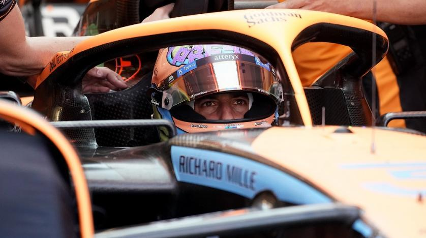 Daniel Ricciardo, in una conversazione con Sergio Pérez in vista del GP d'Olanda, si è fatto scappare che sarà fuori dalla Formula 1 nel 2023 in vista di un’opportunità per il 2024.