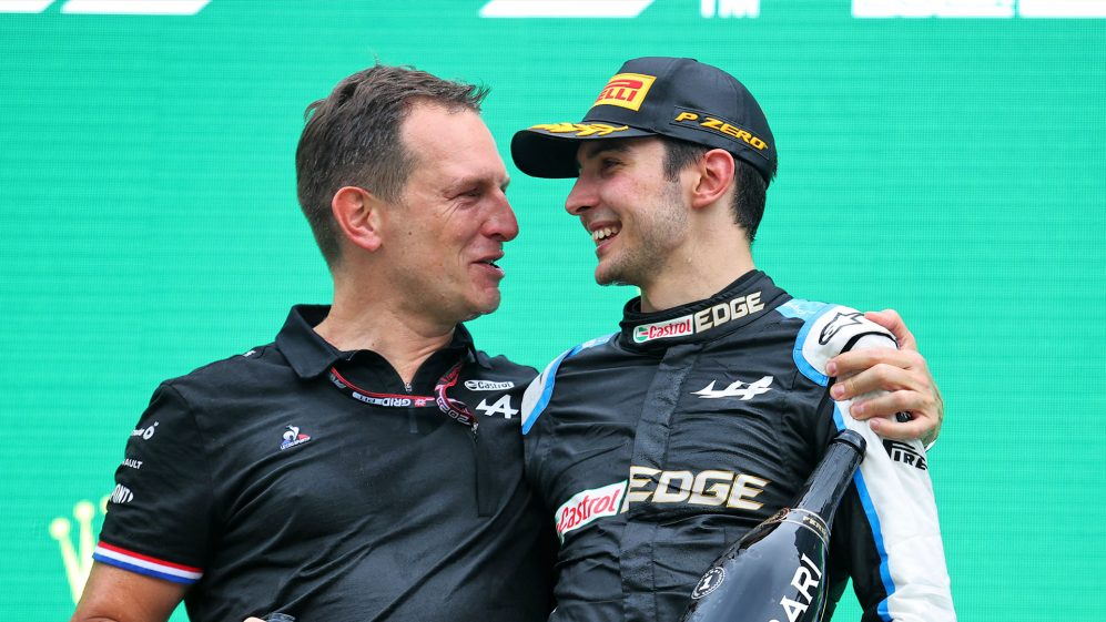 Laurent Rossi, direttore esecutivo di Alpine, anticipa che sperano di poter svelare il partner di Esteban Ocon entro la fine di settembre. Dal team sottolineano che hanno un sedile molto attraente e che non mancano le opzioni.
