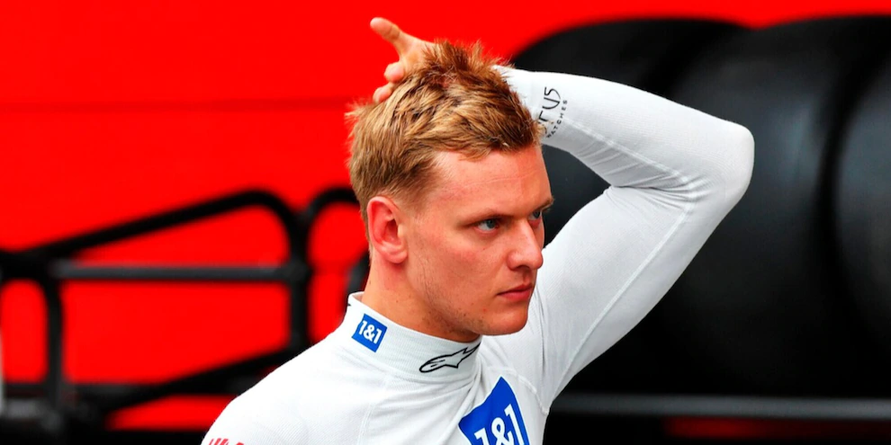 L’ex pilota Williams si è scagliato contro il Team statunitense per la strategia adottata con Mick Schumacher a Suzuka.