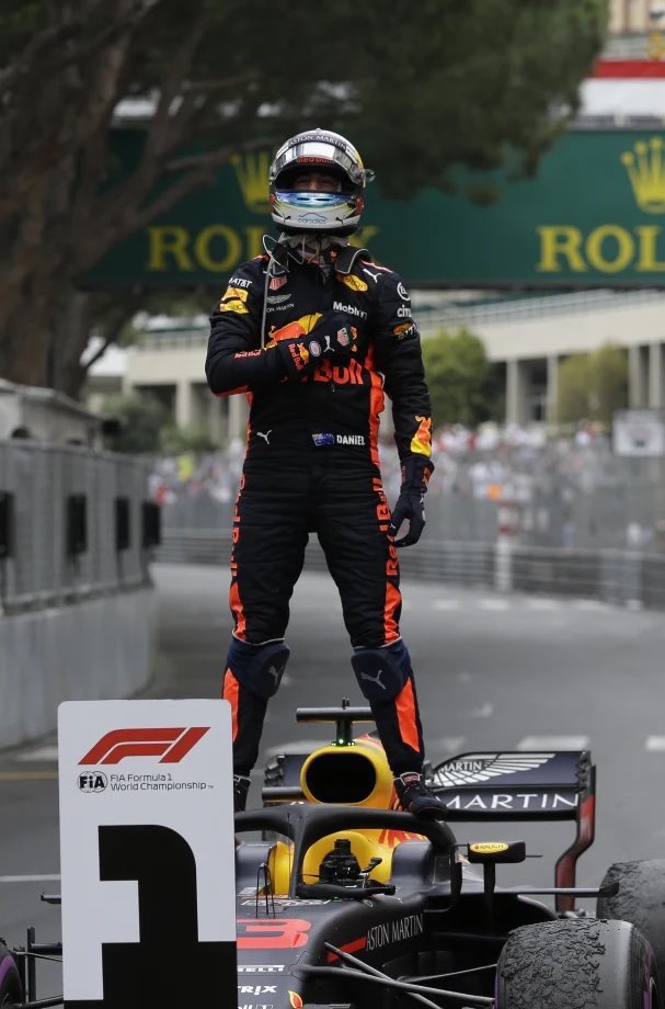 L’australiano è ormai ufficialmente fuori dalla F1 per la stagione 2023 ma riuscirà a tornare alla fine della prossima stagione?