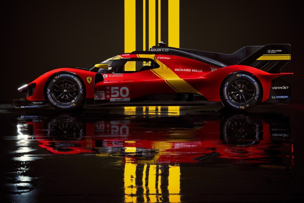 Ferrari presenta la 499P, l’Hypercar che sancisce lo storico ritorno alle corse di durata del marchio italiano.