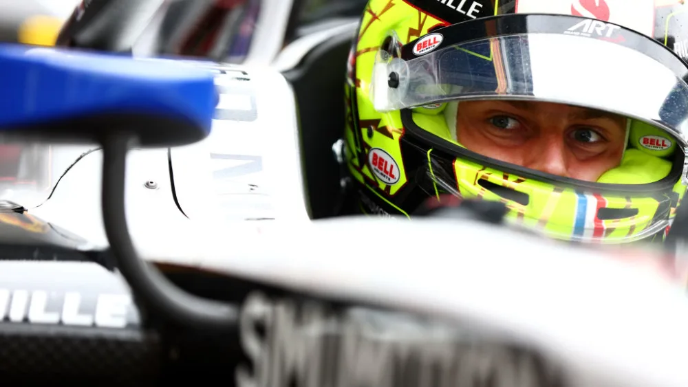 Anche se la stagione 2022 non è ancora finita, i team stanno già lavorando duramente per costruire le loro line-up 2023 in F2. Sfruttando le informazioni fornite dalla testata francese AUTOhebdo, abbiamo provato a ricostruire la griglia del prossimo anno.
