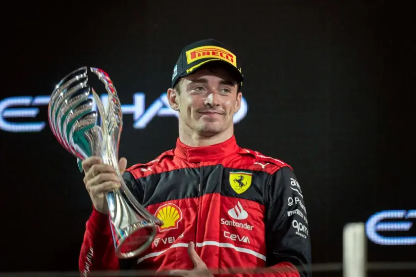 Mattia Binotto ha valutato la stagione della Ferrari con una mentalità positiva, riflettendo sul 2022 nel complesso come un successo.