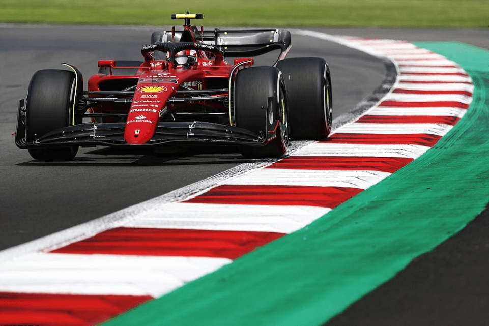 Sainz pilota della Ferrari