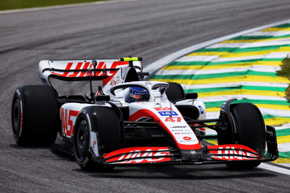 Con Mick Schumacher che difficilmente rimarrà con Haas per il 2023, Ralf Schumacher ha espresso un forte verdetto sul trattamento riservato dal team al 23enne.
