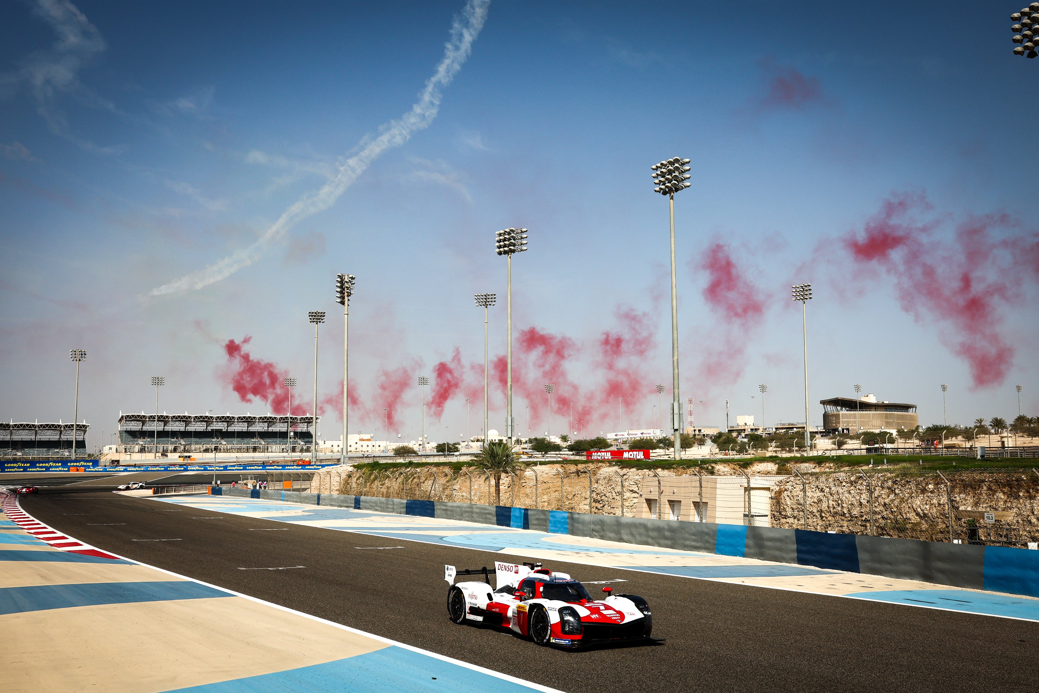 SCELTI I TRE PILOTI PER PROVARE LE VETTURE DEI CAMPIONI NEI ROOKIE TEST:TOYOTA,UNA LMP2 E CORVETTE.TUTTI E TRE DOPO IL BARHAIN