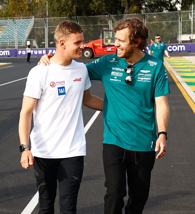 Come fatto per il grande rivale e amico Lewis Hamilton, oggi ci cimentiamo nell'ipotizzare un'undicesima scuderia in griglia, di cui il proprietario sarebbe proprio Sebastian Vettel.