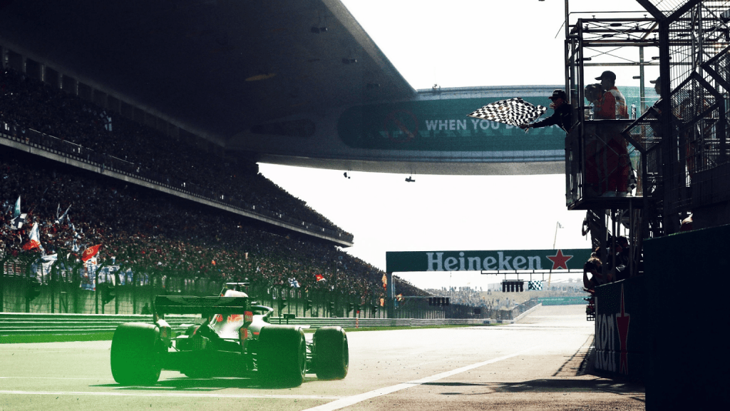 La Formula 1 aveva previsto di recarsi in Cina il prossimo aprile, anche se la situazione nel Paese asiatico in merito alle restrizioni dovute al covid-19 ha portato alla cancellazione del Gran Premio. Di fronte a questa situazione, il Portogallo si candida a sostituirlo in calendario. 