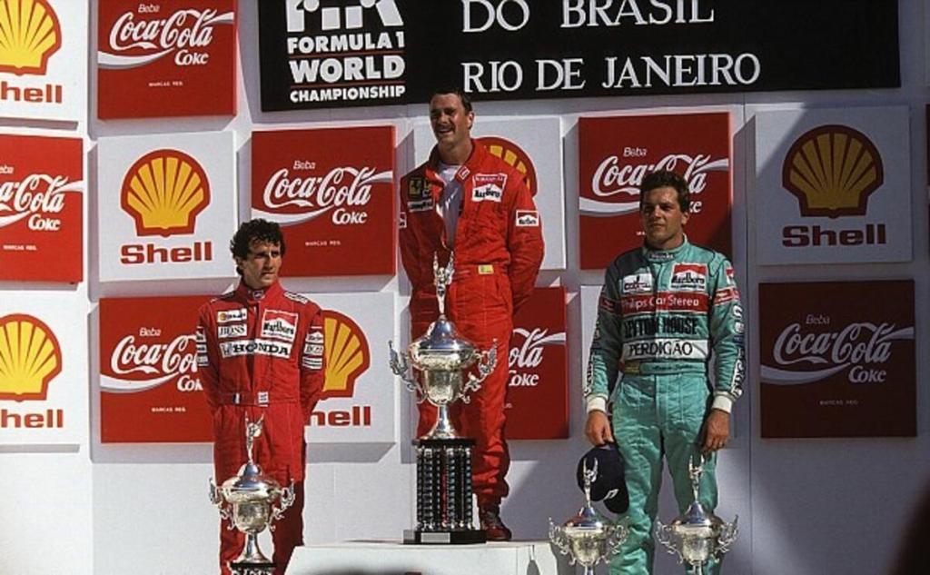 Il Gp del Brasile del 1989 fu il primo evento della stagione, vinto dal leone Nigel Mansell, al suo esordio in Ferrari, seguito da Prost e il pilota di casa Gugelmin.