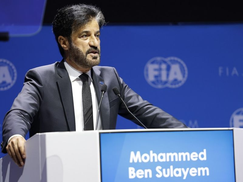 Torna sul tavolo una possibile cessione della Formula 1. Liberty Media, l'attuale proprietaria, è interessata a cedere i diritti della categoria con l'obiettivo di raggiungere una “grande redditività”, un guadagno di circa 8 miliardi di dollari.