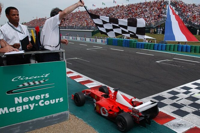 La F1 da sempre regala incredibili colpi di scena: uno di questi 21 luglio 2002 , quando Schumacher vinse il suo quinto titolo mondiale.