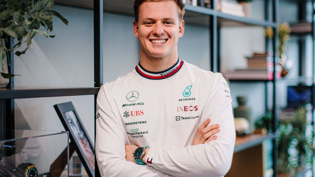 Mario Andretti è fiducioso riguardo al ritorno in F1 di Mick Schumacher, spiegando come il pilota rimane una risorsa preziosa sul mercato.