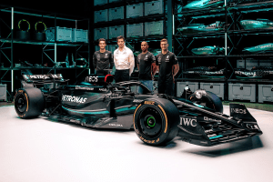 Mercedes W14 squadra