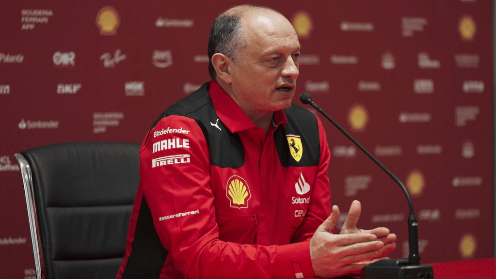 Frédéric Vasseur è arrivato a Maranello nel 2023. Il francese debutterà come team manager della Ferrari e si è avvalso della consulenza di una persona che ha molta esperienza alla guida della Scuderia: Jean Todt.
