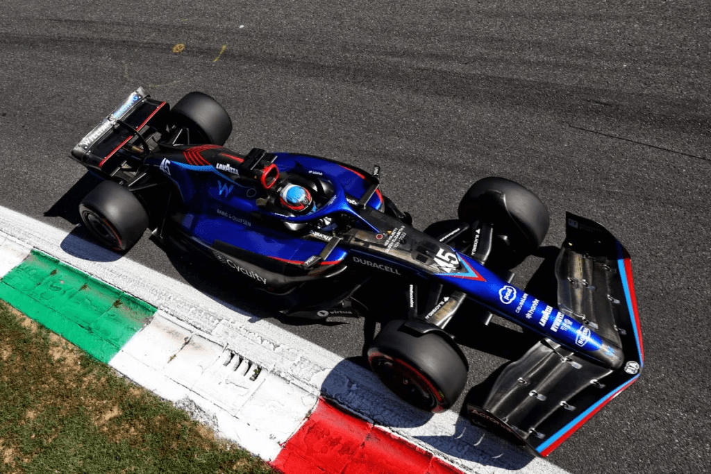 Nyck de Vries, che farà il suo debutto come pilota di Formula 1 a tempo pieno con AlphaTauri quest'anno, ha ammesso di aver quasi rinunciato al suo sogno di raggiungere la serie durante la sua scalata attraverso le categorie inferiori - e ha sofferto per la pressione di dover conquistare dei risultati a volte.