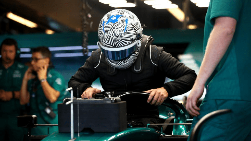 Fernando Alonso è pronto per la nuova avventura in Aston Martin: per il 2023 resta con i piedi per terra, ma sogna in grande per il futuro.