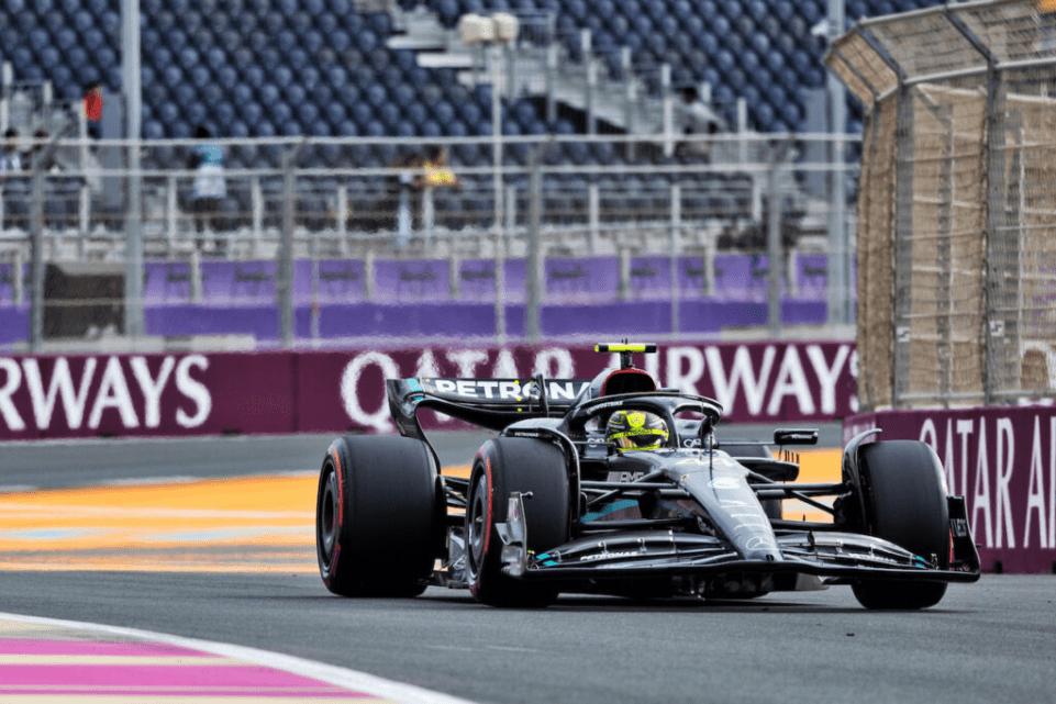Lewis Hamilton è rimasto deluso dall'ottavo posto nelle qualifiche del Gran Premio dell'Arabia Saudita, con la Mercedes che si è qualificata a quattro posizioni dal suo compagno di squadra.