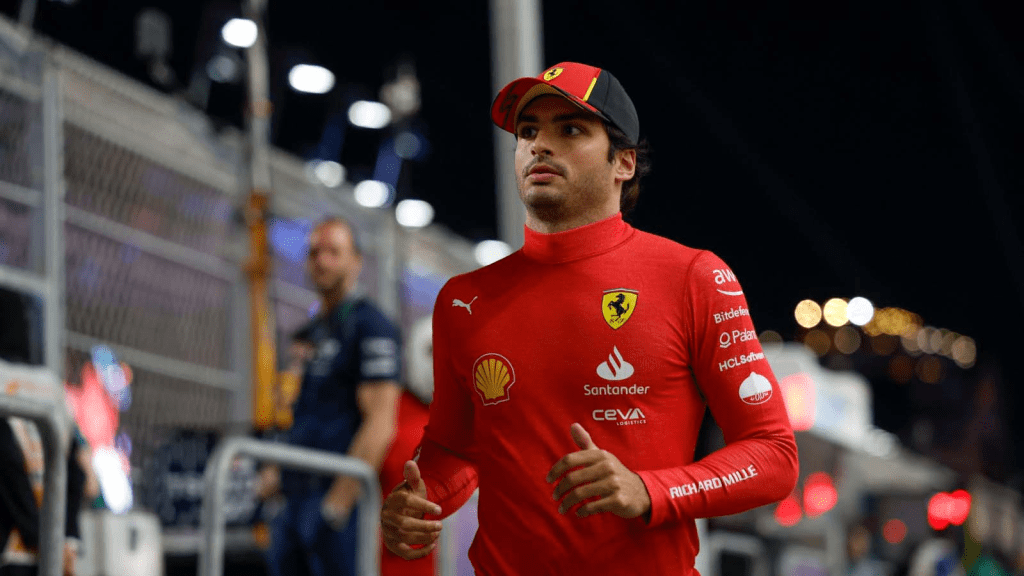Carlos Sainz ha delineato i problemi specifici alla base delle pessime prestazioni di Ferrari in questo inizio di stagione.