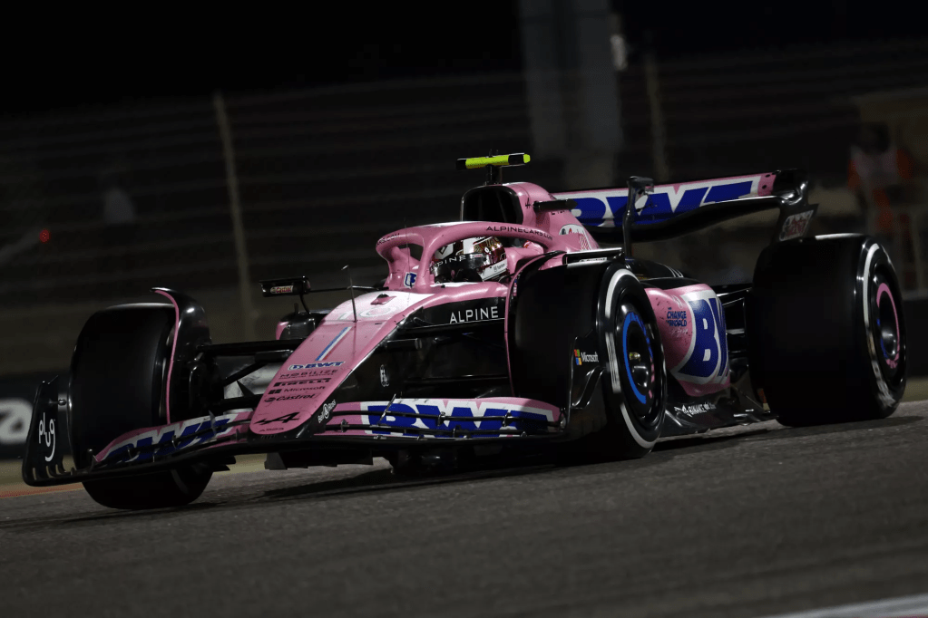 Il capo del team Alpine Otmar Szafnauer pensa che l'impressionante prestazione dell'Aston Martin nel Gran Premio del Bahrain di Formula 1 sia paragonabile alla prestazione messa in pista dalla Force India nel 2014.