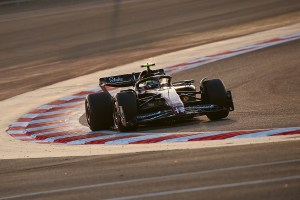 zhou guanyu alfa romeo c43 BAHRAIN