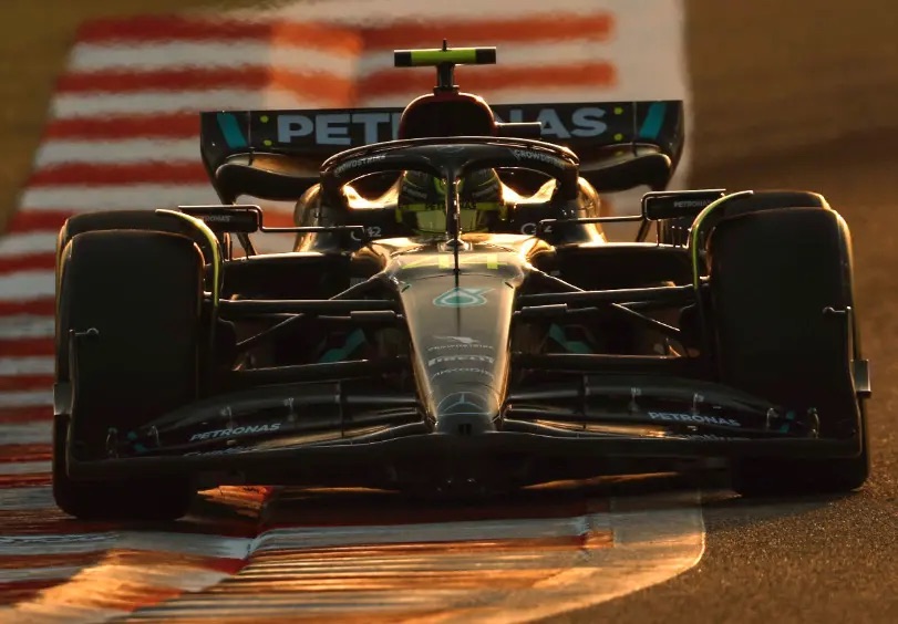 Per Russell lo scambio di ruoli tra Allison e Elliott è tattico per la riorganizzazione del team. I due sono "nel loro elemento".