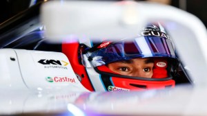 Sheldon Van Der Linde, il pilota più veloce della mattinata