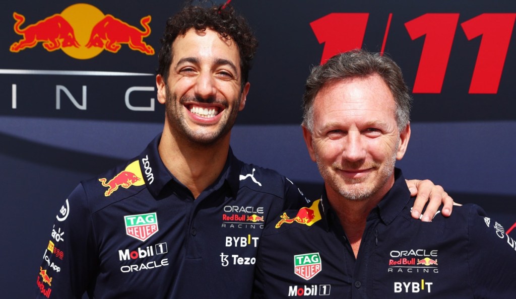 Il pilota australiano spera di tornare in pista già dal prossimo anno. Ricciardo non vuole accontentarsi del simulatore troppo a lungo.