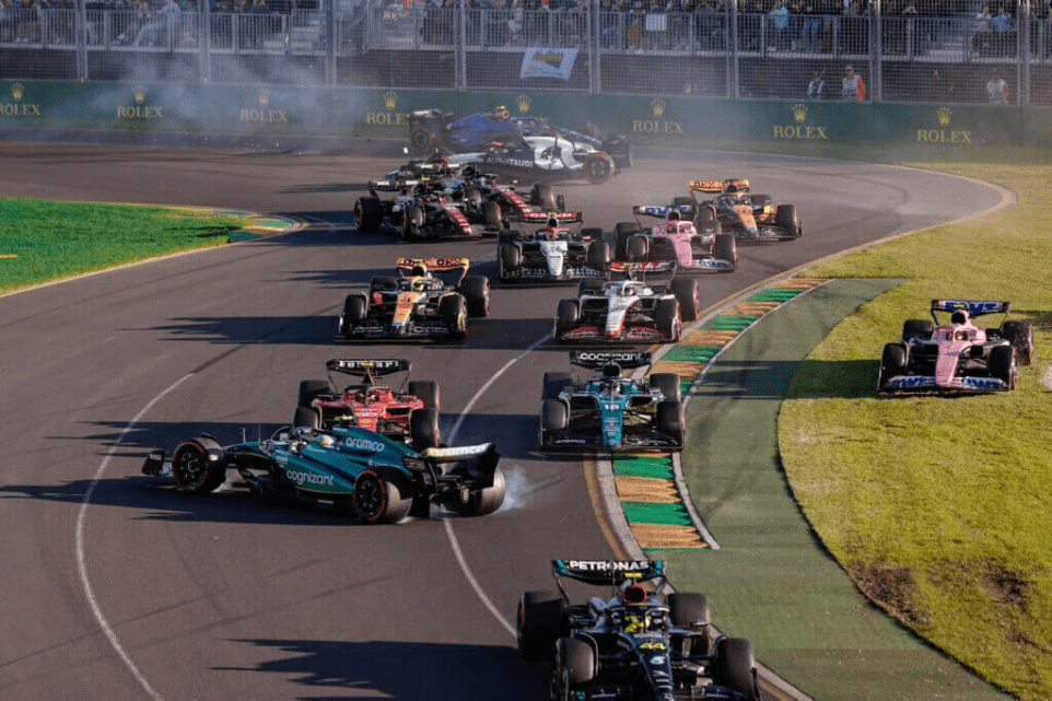 Le pagelle del GP di'Australia: Verstappen domina, disastro FIA