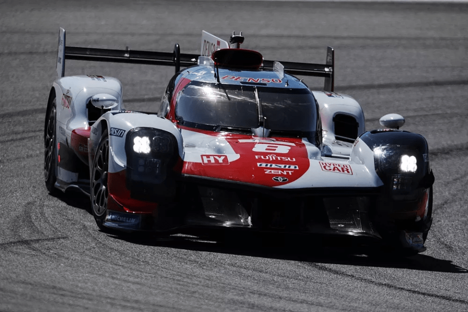 La Toyota continua a dettare il ritmo nella FP3 del World Endurance Championship a Portimao, ma la Ferrari è lì.