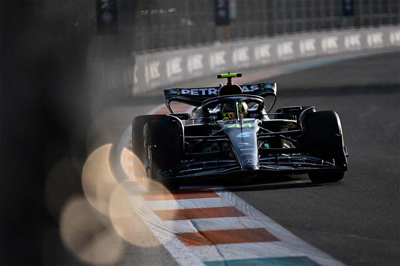 Lewis Hamilton W14