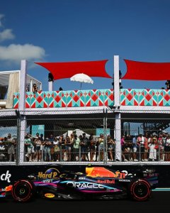 Sergio Perez, poleman del Gran Premio di Miami