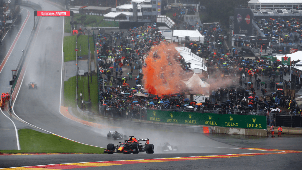 Le possibilità di Spa-Francorchamps di essere nel calendario 2024 aumentano. Kyalami non è riuscita a raggiungere un accordo con la Formula 1 prima del 30 aprile. Il Sudafrica avrà tempo fino al 31 maggio come termine ultimo per firmare il suo ritorno nella classe regina e in caso contrario l'alternativa del Belgio è quella più probabile.