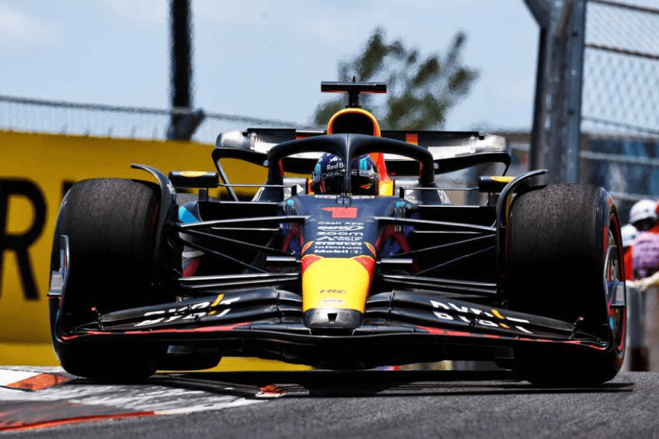 Il campione del mondo di Formula 1 e vincitore del Gran Premio di Miami del 2023, Max Verstappen, ha messo da parte i fischi ricevuti durante l'introduzione cerimoniale in griglia e sul podio della Florida.