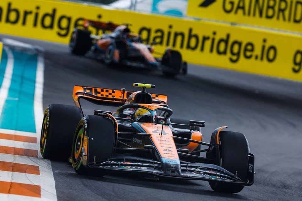 McLaren MCL60
