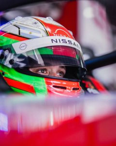 Il poleman Sacha Fenestraz