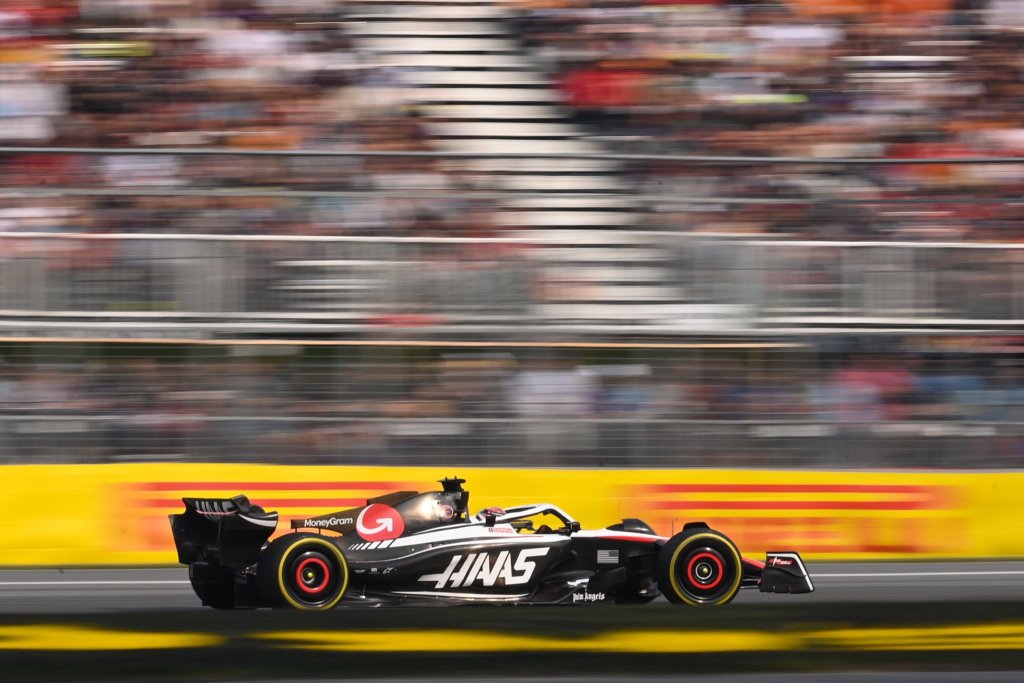 Restare in Haas, è quello a cui punta Hülkenberg per il 2024. Il pilota tedesco ha atteso anni per tornare in F1, ora non vuole lasciarsi sfuggire questa occasione.