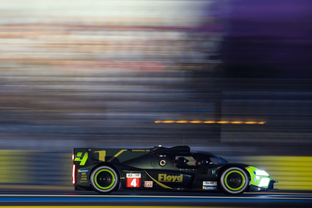 Dopo l'addio di Villeneuve, anche Tom Dillmann abbandona la nave Vanwall. Al suo posto ci sarà João Paulo De Oliveira.