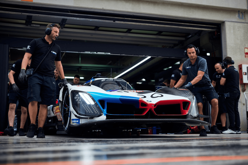 Sul circuito di Aragon, il team WRT ha provato per la prima volta la BMW LMDh con cui correrà nel Mondiale 2024.