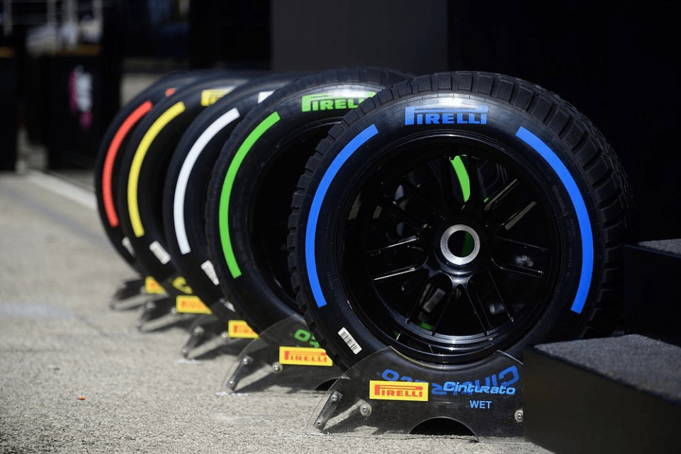 Pirelli sembra pronta ad affrontare la concorrenza per il contratto di appalto ufficiale della FIA come fornitore dal 2025. Pare che anche Bridgestone abbia fatto un'offerta.