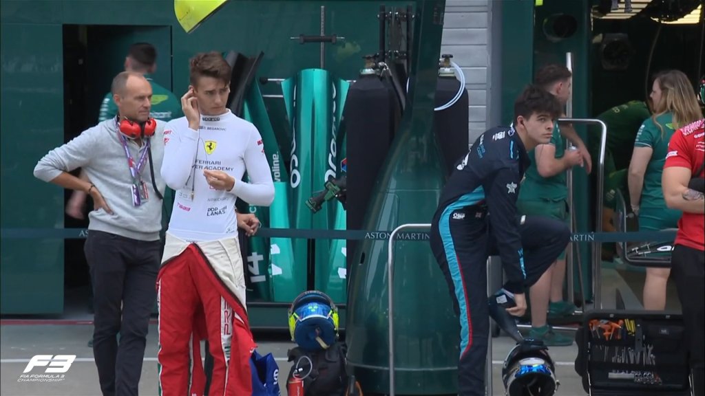 O'Sullivan ha concluso in prima posizione con un tempo di 1:32:701 davanti a Boya e Aron, Minì invece non ha concluso neanche un buon giro.
