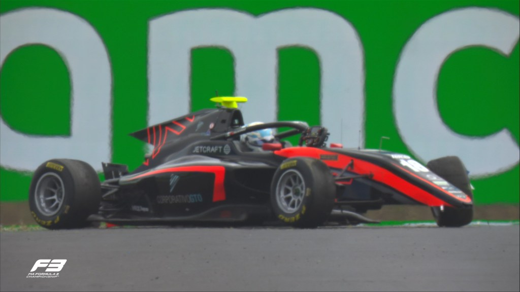 O'Sullivan ha concluso in prima posizione con un tempo di 1:32:701 davanti a Boya e Aron, Minì invece non ha concluso neanche un buon giro.