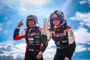 F1uhxegXwAEhWvb