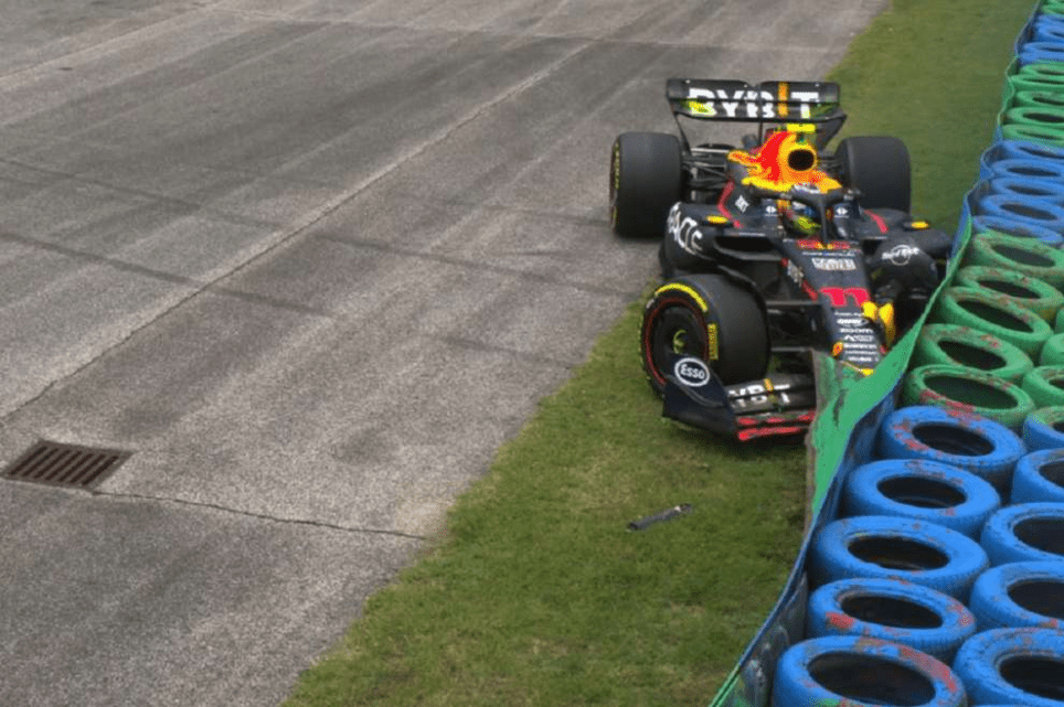 L'analista di Formula 1 Peter Windsor ritiene che Sergio Perez dovrebbe essere più preoccupato di perdere il suo posto in Red Bull a favore di Alex Albon che non di Daniel Ricciardo.