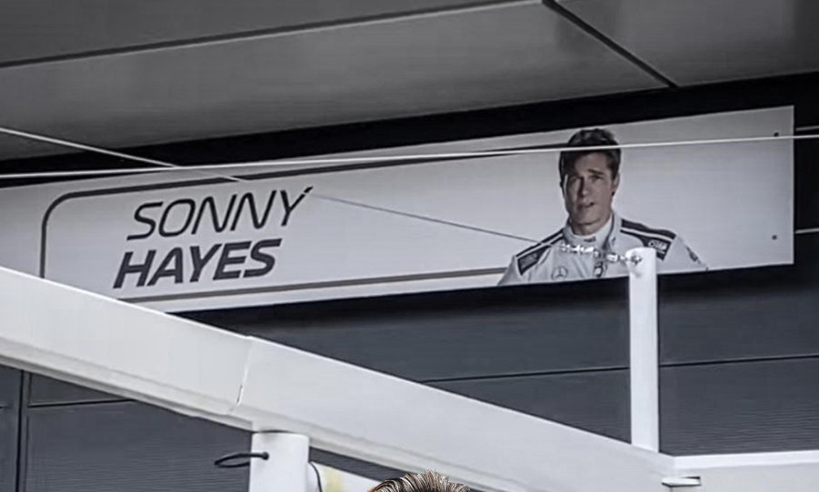 Il garage dell'11° team è stato allestito a Silverstone con le riprese previste per il fine settimana. A girare, tra le sessioni, sarà Brad Pitt.