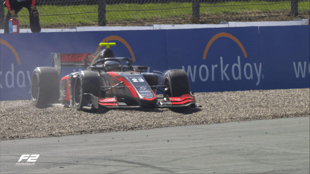 Il pilota della DAMS Ayumu Iwasa ha fatto segnare il miglior tempo davanti a Victor Martins nelle prove libere di Formula 2 a Silverstone.